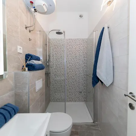 Casa de hóspedes & Kolovare 3, 3*