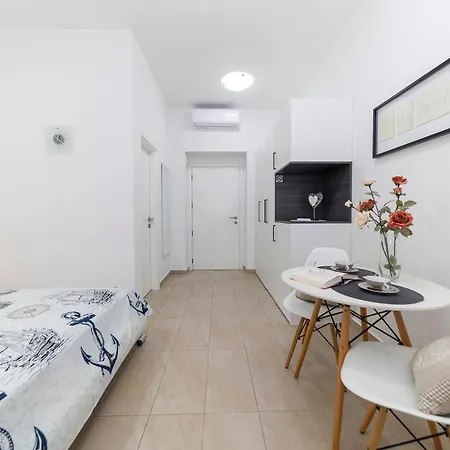 Guest house & Kolovare 3, Zadar