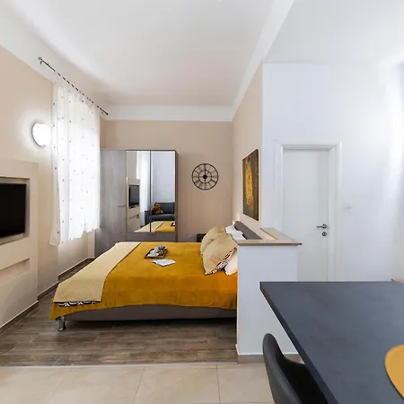 & Kolovare 3, Guest house Zadar