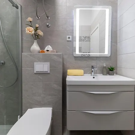 & Kolovare 3, 3* Zadar
